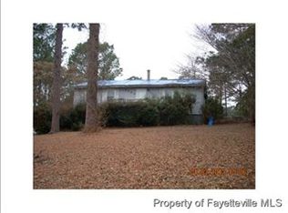 3762 Golfview Rd, Hope Mills, NC 28348