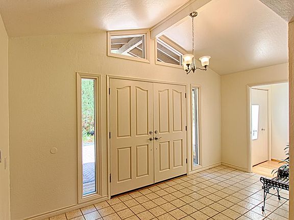 2nd image of 261 W Hilton Dr