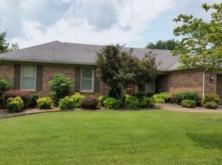 2819 Carriage Hill Dr, Bowling Green, KY