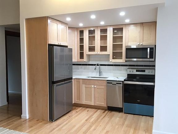 Whirlpool Microwave, Air fry oven.