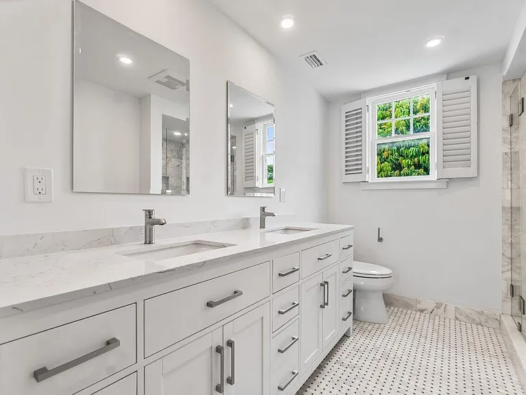 263 Park Ave — Photo 20