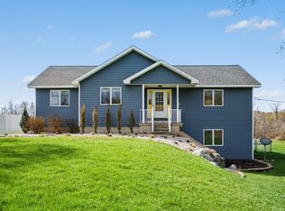 3214 7th St, Wayland, MI 49348