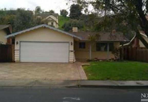 2nd image of 366 Markham Ave