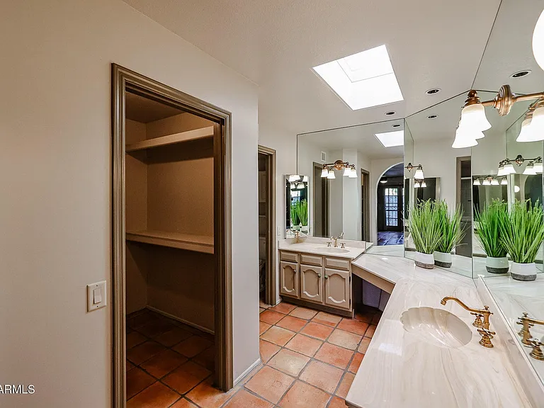 3013 W Phelps Rd — Photo 23