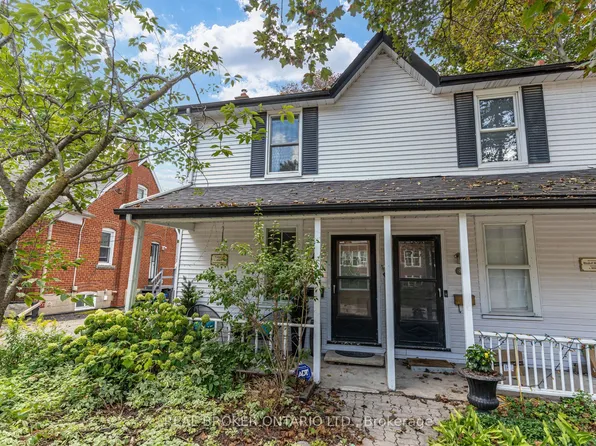 30 Elizabeth St S, Richmond Hill, ON L4C 3V4
