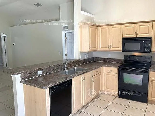1106 Southland Ct — Photo 4