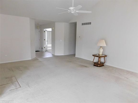 4th image of 3063 Brysons Cove Dr