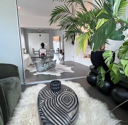 4th image of 2325 W Diversey Ave #2
