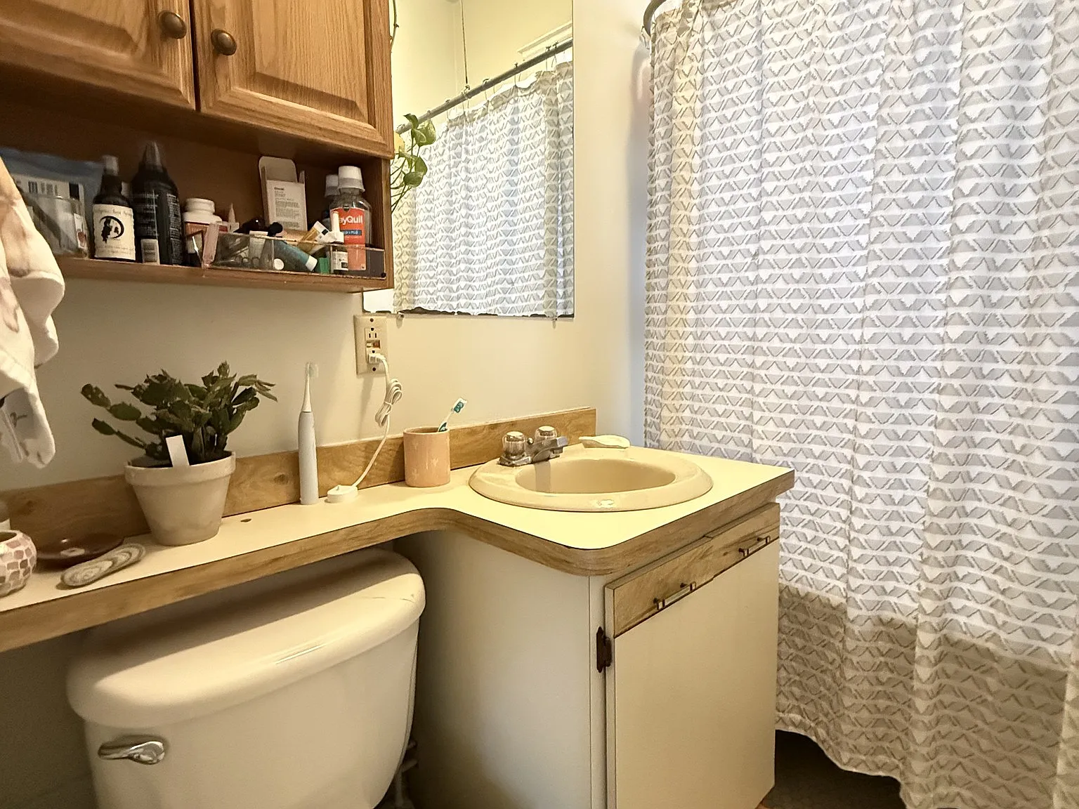 3 bed, 1250 sqft, $3,200 — Photo 2