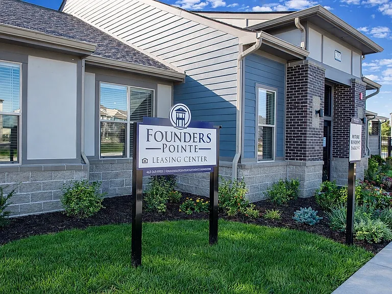 Founders Pointe Apartments — Photo 40