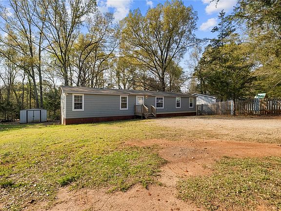 2nd image of 204 Sarrar St