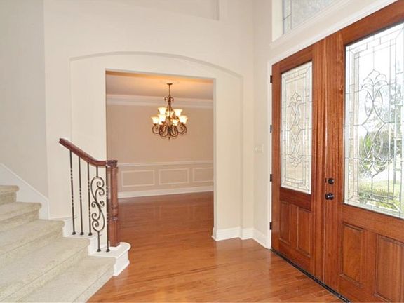 3rd image of 1936 Lake Landing Dr