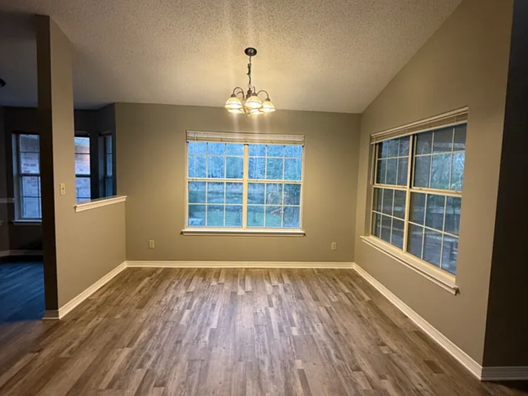 4571 Baybrook Dr — Photo 11