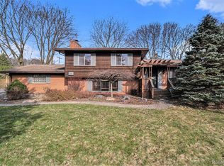 315 Randolph Rd, Rochester Hills, MI 48309