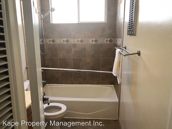 5th image of 12823 Kling St APT 2
