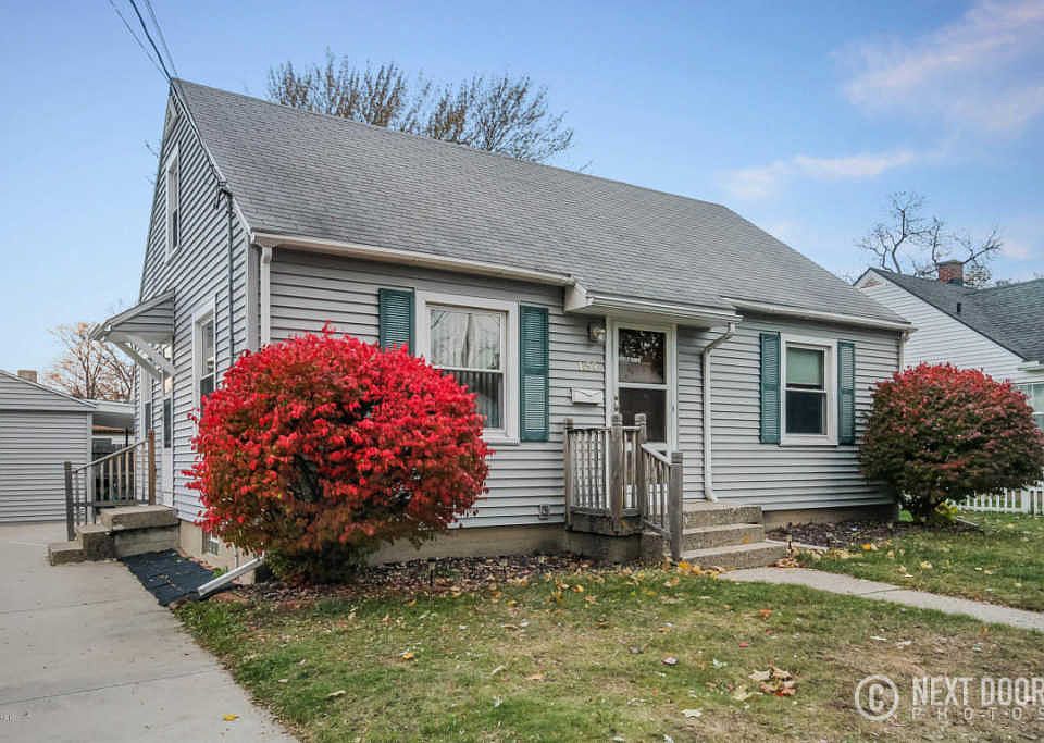 1st image of 1159 Ecklund St NE