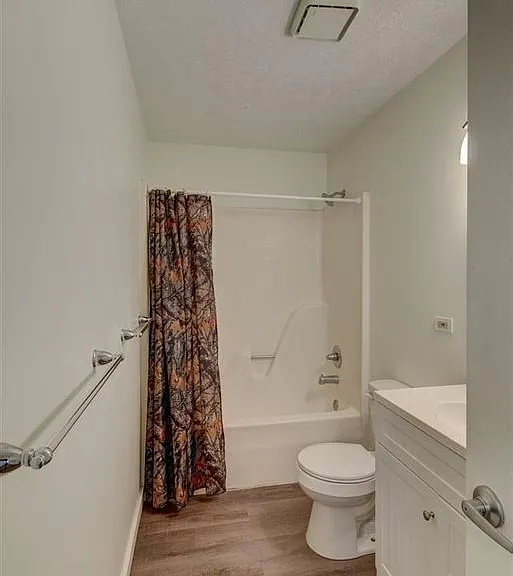 4801 Seward St #1 — Photo 6