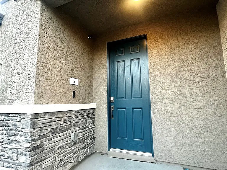7214 N Decatur Blvd #5 — Photo 2
