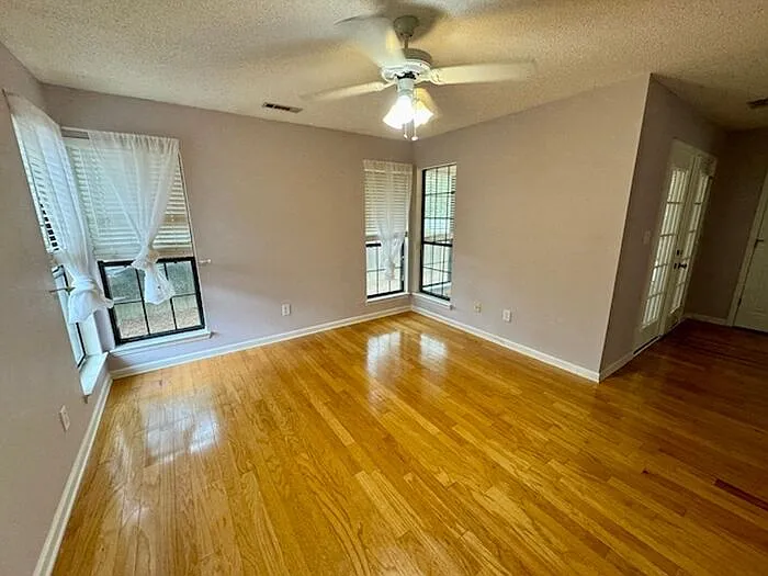 129 Telluride Dr — Photo 10