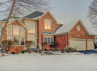 2208 Skylane Dr, Naperville, IL