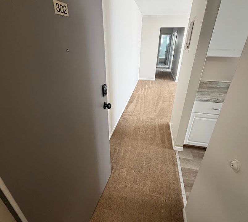 1st image of 191 Center Rd #302