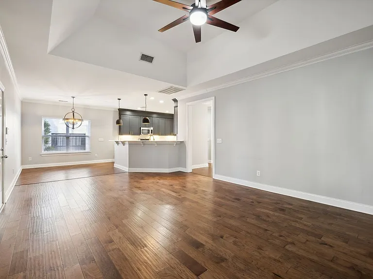 524 Pennystone Dr — Photo 10