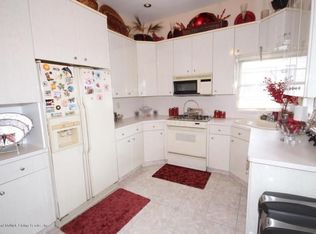 640 Klondike Ave, Staten Island, NY 10314