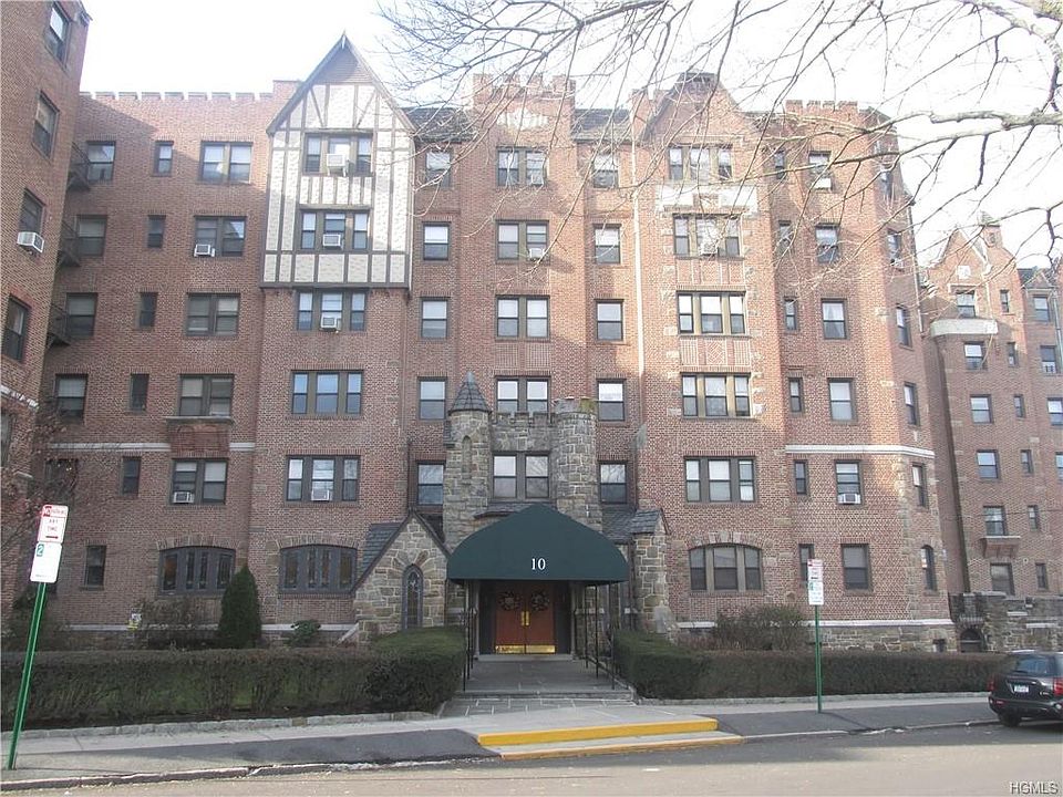 1st image of 10 Nosband Ave APT 4E
