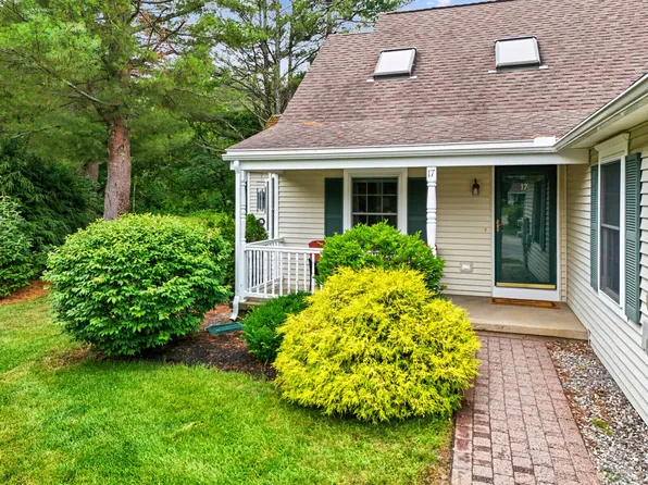 17 Mast Lane #4, Brunswick, ME 04011