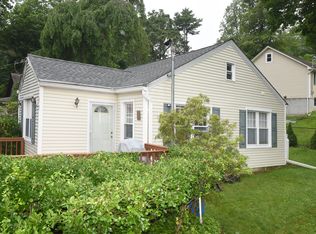 17 Pecoho Rd, Lake Peekskill, NY 10537