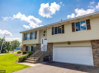 7670 Steepleview Rd, Woodbury, MN 55125