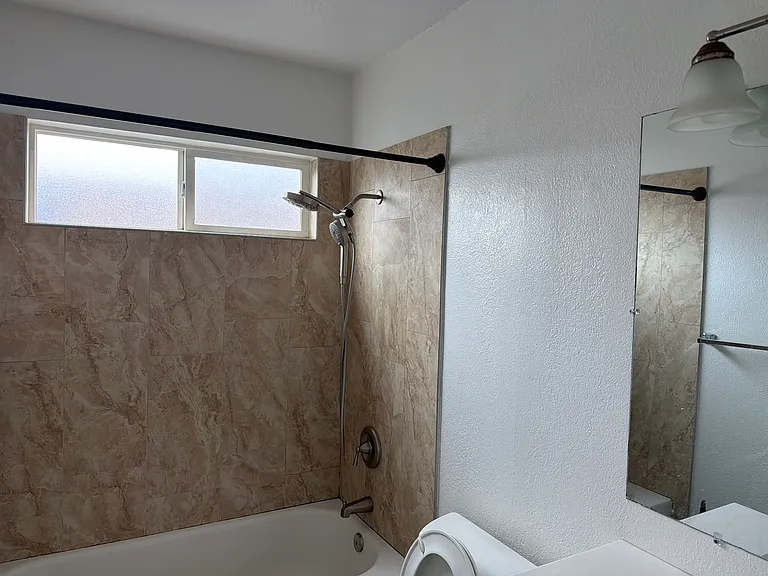 725 Boulevard Ave #G — Photo 10