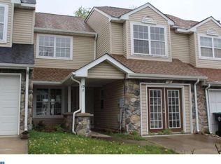 13 Park Side Dr, Sicklerville, NJ 08081