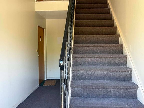 5th image of 190 Grandview Apts Rd