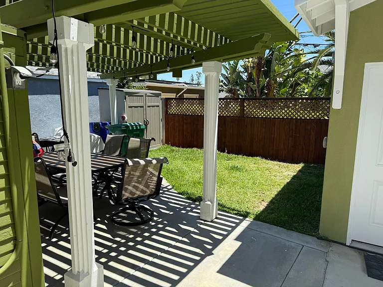 4383 Van Dyke Ave — Photo 18