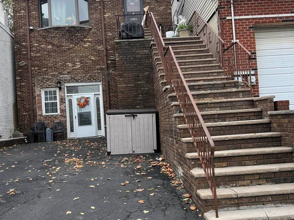 1723 41st Street image 1 of 11