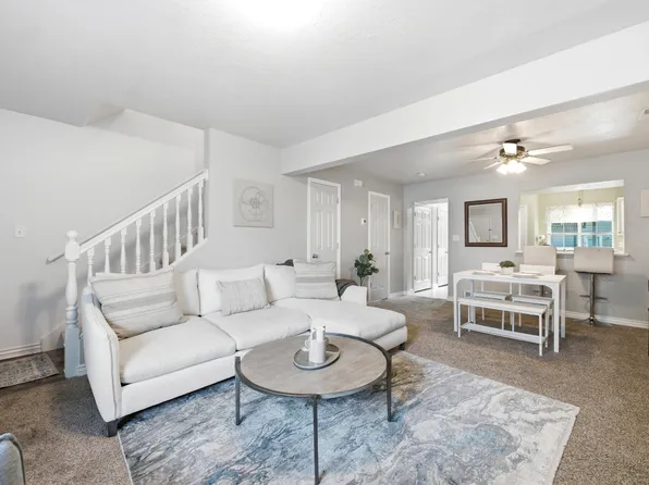 1672 S Canyonwoods Dr, Ogden, UT 84404