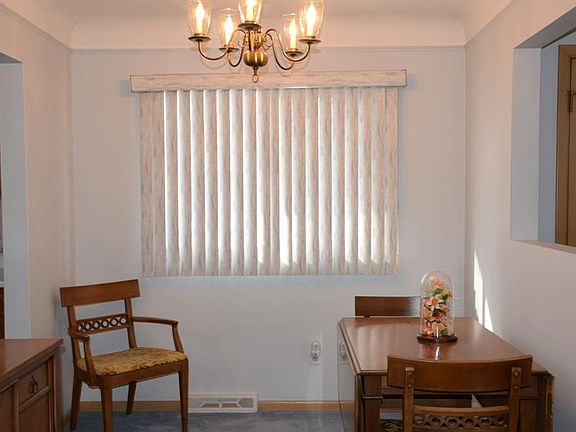 4th image of 4039 E 42nd St