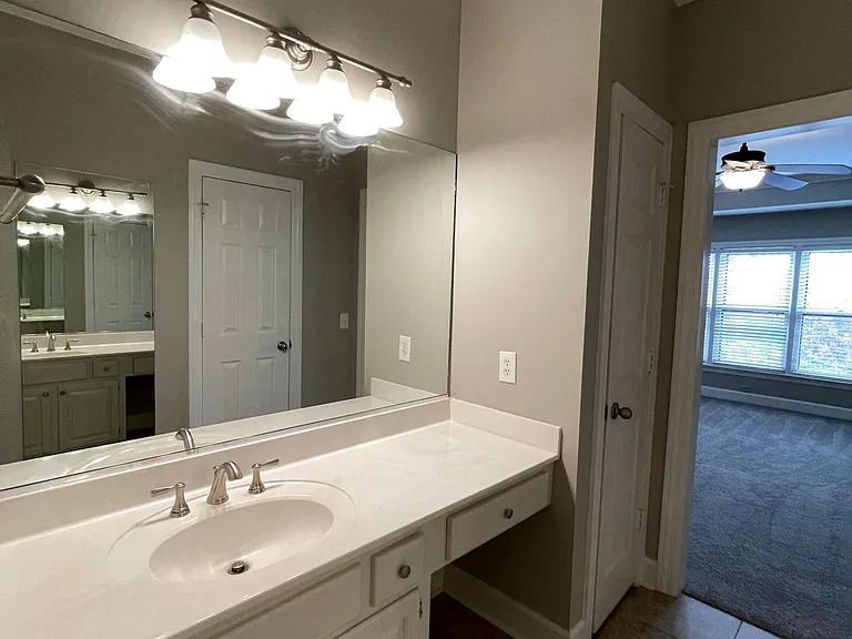 712 Arkland Pl — Photo 11