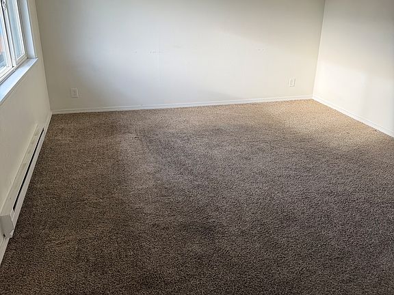 5th image of 700 W Maple St APT D3