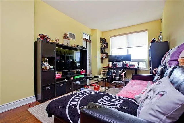 3 bed, $3,000 — Photo 3