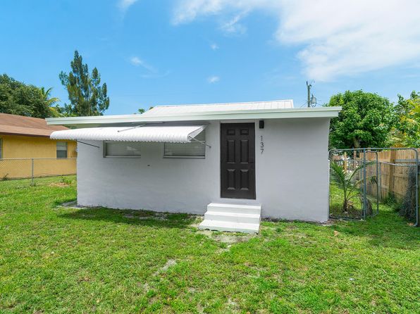 137 SW 9th Ave