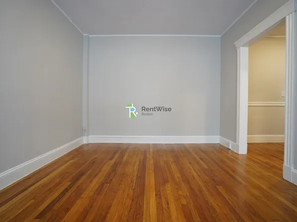 368 Riverway, 368 Riverway #1, Boston, MA 02115