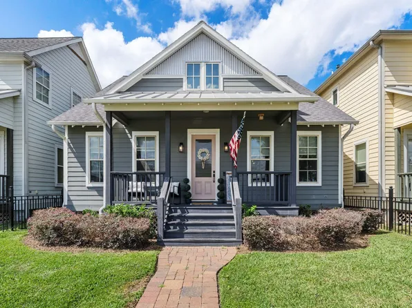 8726 Kempwood Dr, Houston, TX 77080