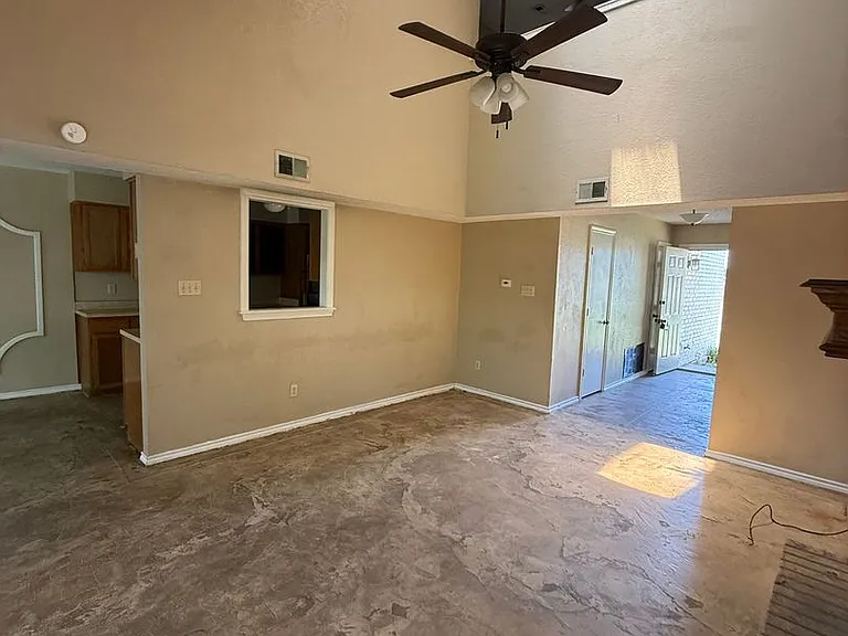 1419 Yeomans Rd — Photo 3