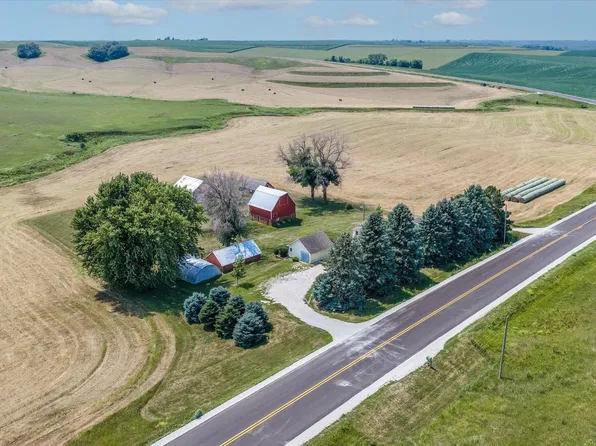 1331 Q Ave, Dow City, IA 51439