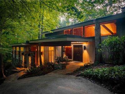 393 The Falls Ct NE, Atlanta, GA, 30307