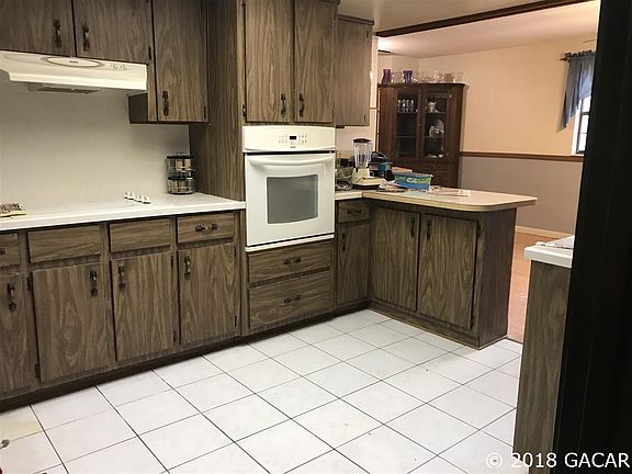 4th image of 119 SE Navajo Ct