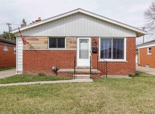 31915 Saint Margaret St, Saint Clair Shores, MI
