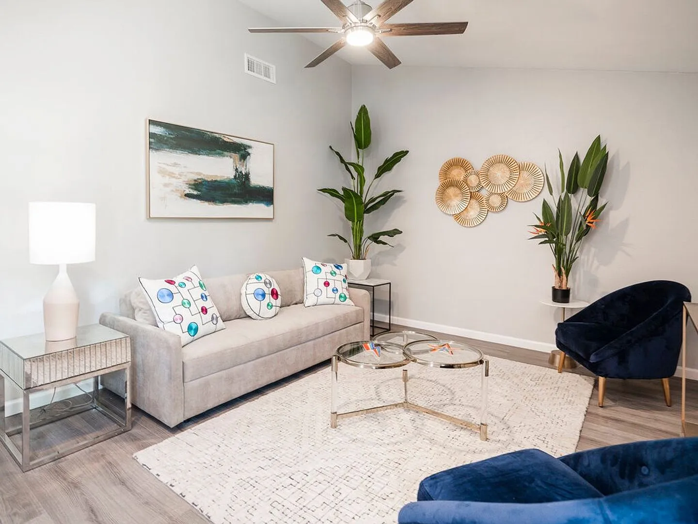 2526 Glen Springs WAY — Photo 4